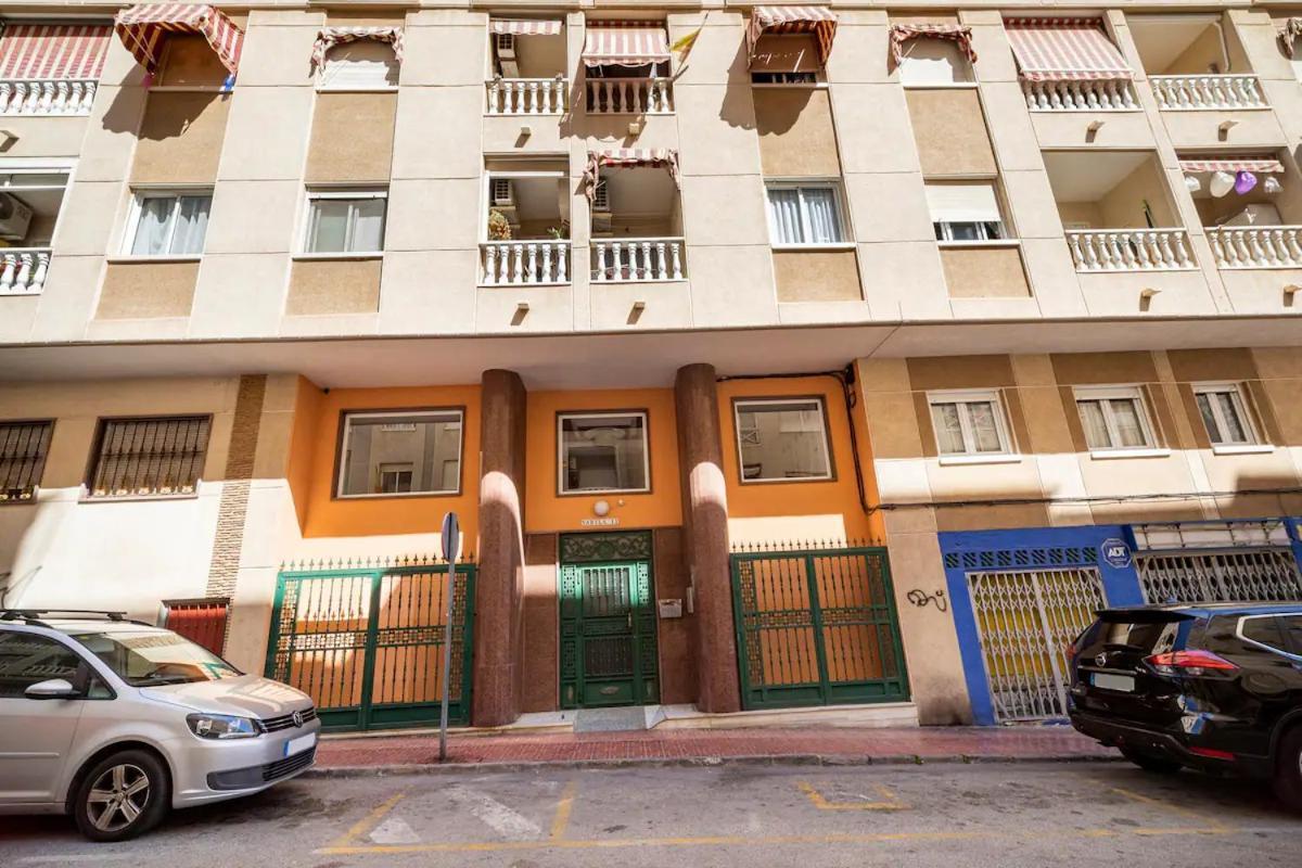 Apartamento Compartido - Solo El Dormitorio Es Privado Torrevieja Esterno foto