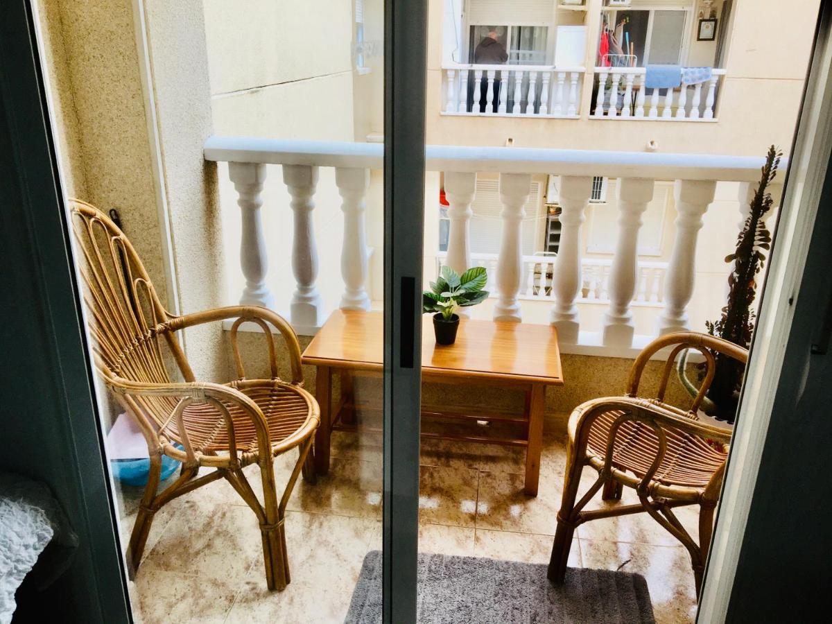 Apartamento Compartido - Solo El Dormitorio Es Privado Torrevieja Esterno foto